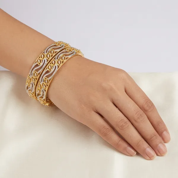 Gold_Alloy_Filigree_Bangle_Set_For_Women