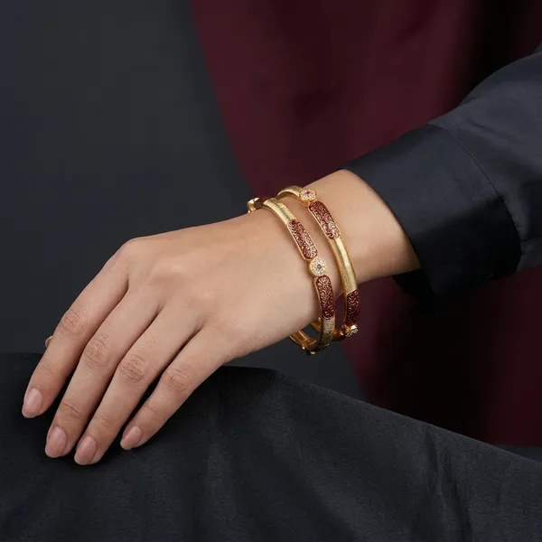 Gold_&_Red_Enamel_Gold_Plated_Textured_Bangles_Set_For_Women_(Pack_of_2_)