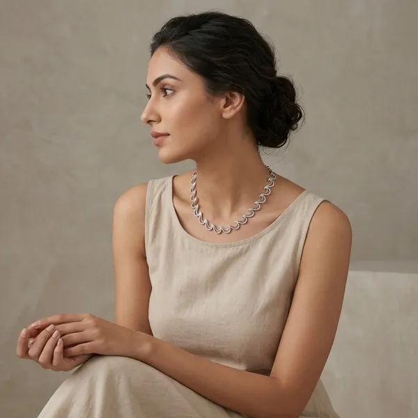 Silver_Tone_Wavy_Link_Necklace_For_Women