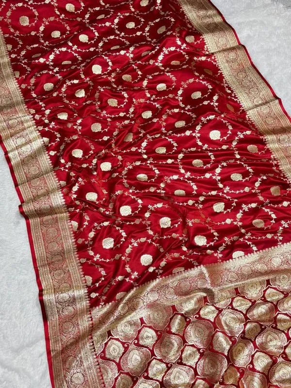 Pure_Katan_Banarasi_Red_Bidai_Saree_-_Red