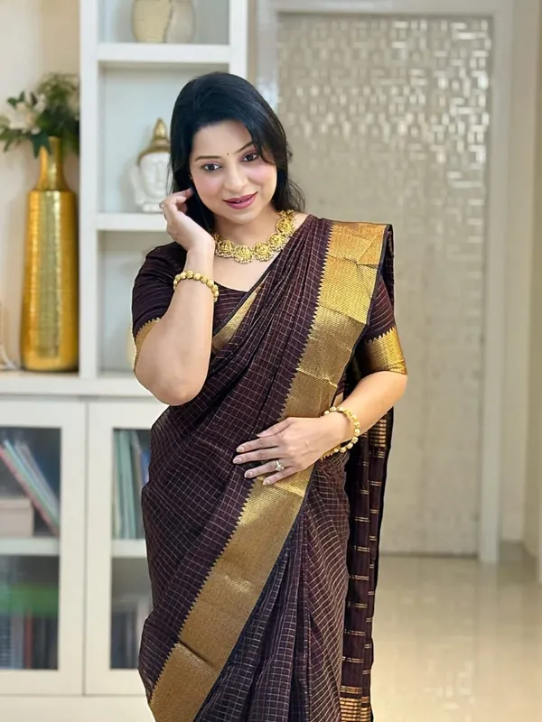 Semi_Katan_With_Katan_Gold_Zari_Saree__pooja_hegde_-_Wine