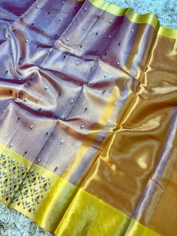 Banarasi_Premium_Tissue_Embroidery_Work_Fancy_Sarees