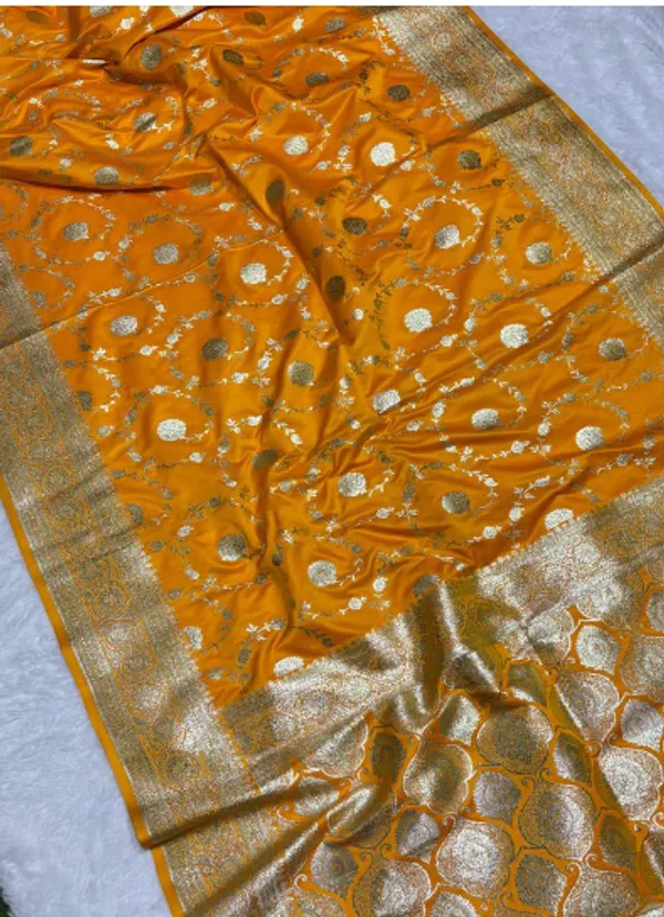 Pure_Katan_Banarasi_Red_Bidai_Saree_-_Yellow