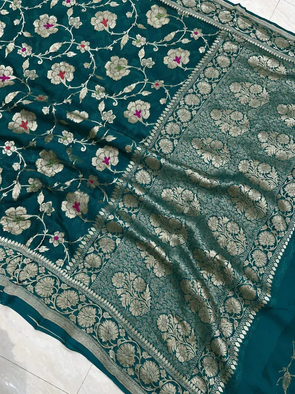 Banarasi_Georgete_Flower_Jaal_Buta_Saree_-_Morni_Green