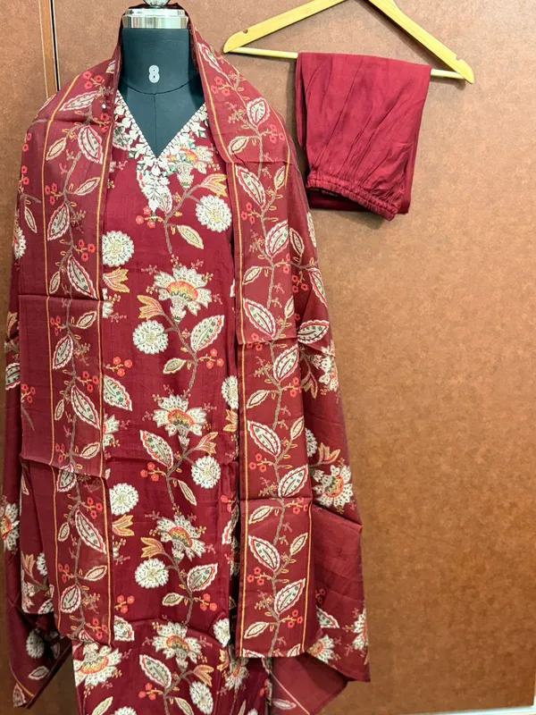 Maroon_Silk_Floral_Embroidered_Kurta_Set_For_Women