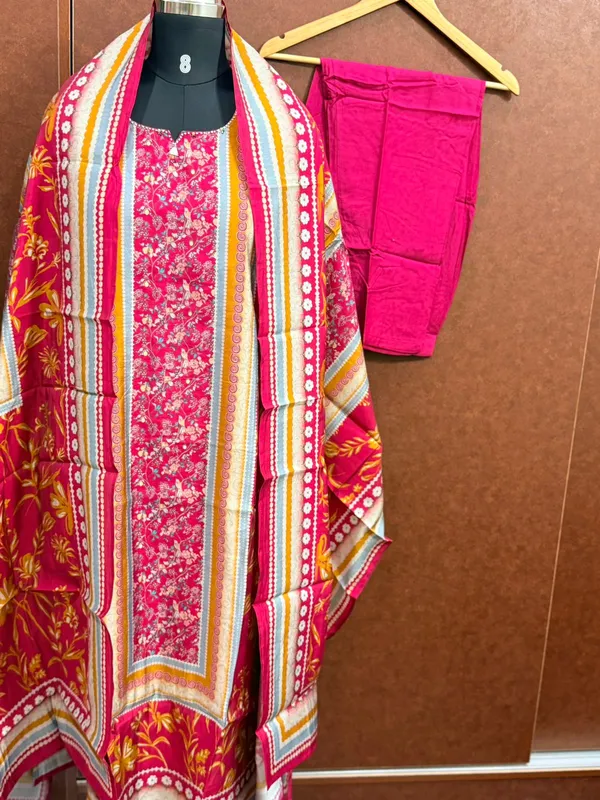 Pink_Floral_Printed_Dupatta_Set_With_Solid_Pink_Bottom_For_Women