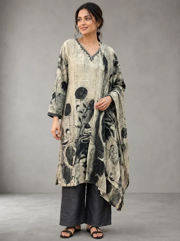 Grey_Muslin_Embroidered_Neck_Straight_3_Piece_Suit_Set_For_Women