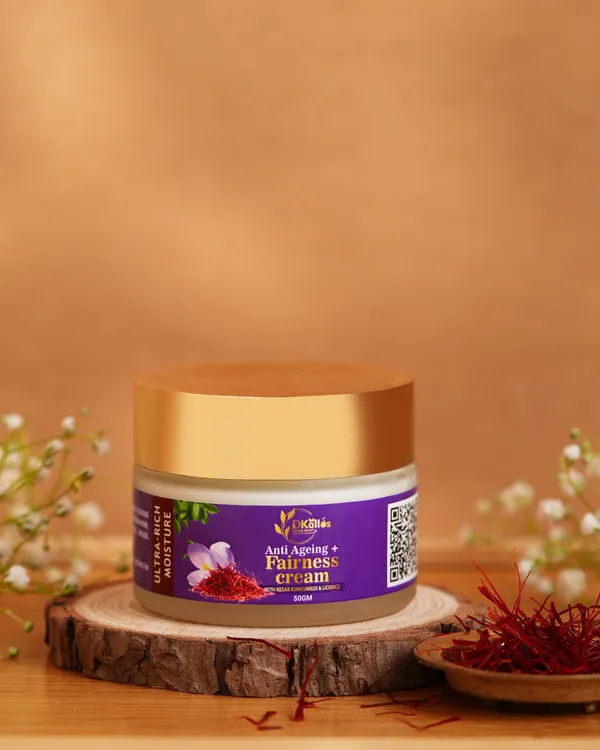 Saffron_Fairness_FaceWash_+_Saffron_Anti_Ageing_Fairness_Cream