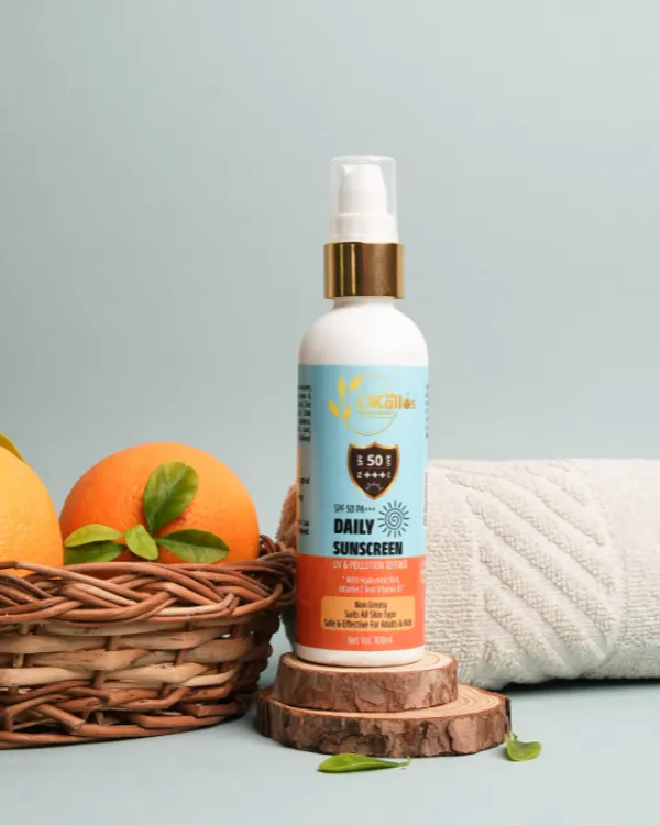 Daily_Sunscreen_Spf_50_Pa+++_Vitamin_C_Niacinamide_Ceramides