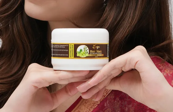 Bhringraj_Amla_Brahmi_Argan_Oil_Nourishing_Hair_Mask