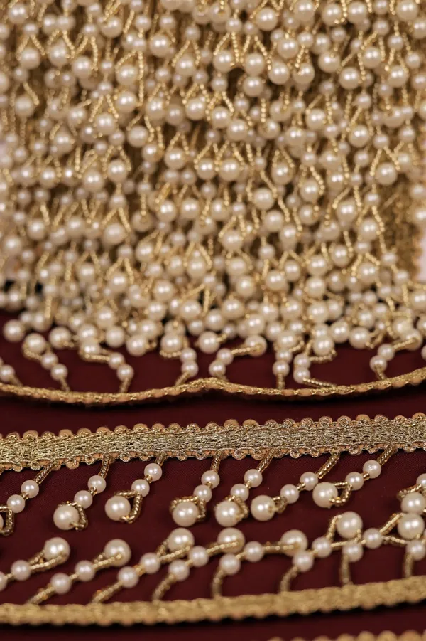Golden_Beaded_Pearl_Tassel_Trim_for_Embellishment