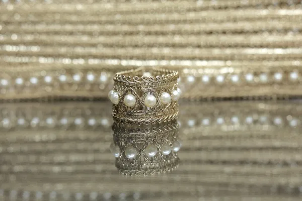 Beige_Pearl_And_Lace_Embellished_Decorative_Trim_Ribbon