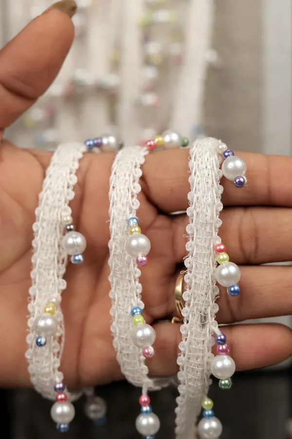 White_Lace_Pearl_Beaded_Hairband_for_Girls