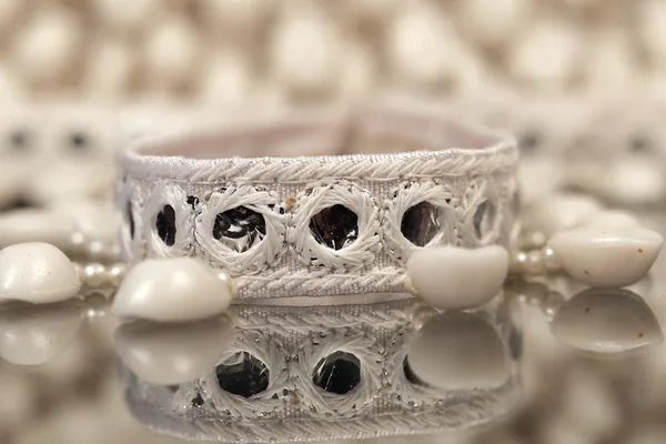 Cream_Decorative_Beaded_Trim_With_Teardrop_Dangles