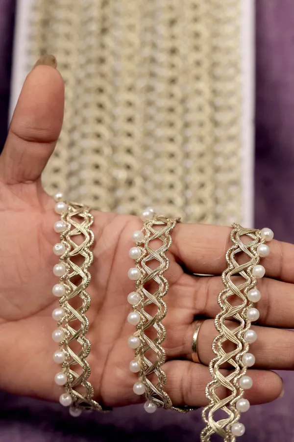 Gold_Tone_Pearl_Embellished_Zigzag_Lace_Trim