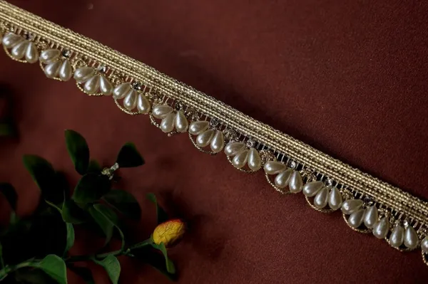 Golden_Metallic_Embellished_Lace_Trim_for_Crafts_and_Garments