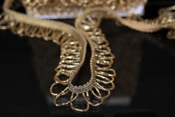 Gold_Metallic_Looped_Fringe_Decorative_Trim
