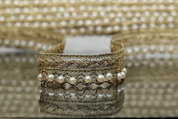 Golden_Pearl_Embellished_Decorative_Lace_Trim