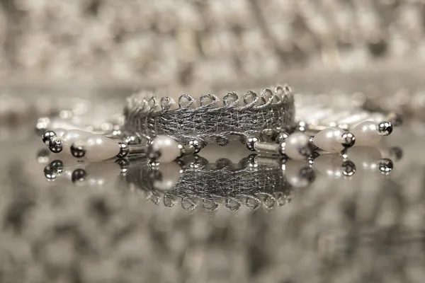 Silver_Pearl_Beaded_Lace_Trim_for_Garment_Embellishment