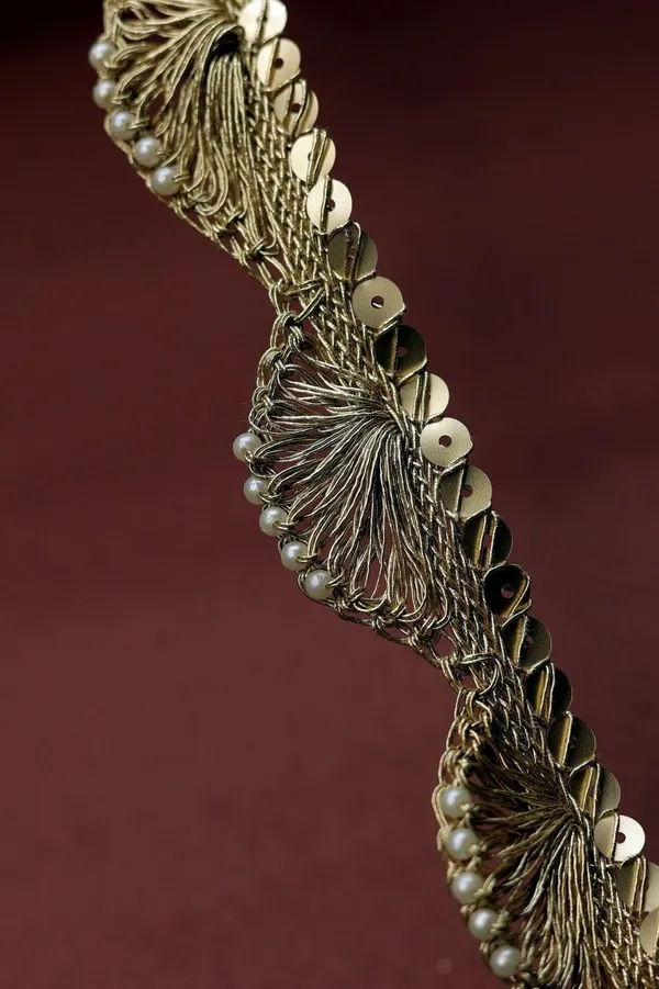 Gold_Plated_Fan_Design_Pearl_Embellished_Bracelet