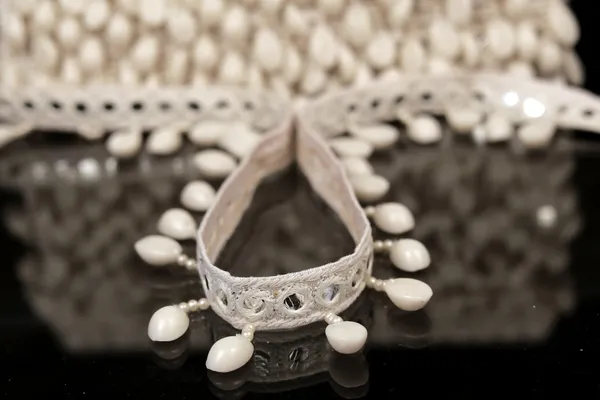 Cream_Decorative_Beaded_Trim_With_Teardrop_Dangles