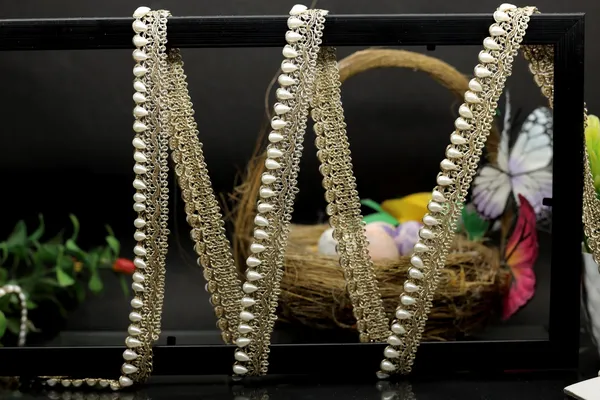 Pearl_And_Gold_Chain_Decorative_Trim_For_Sarees_And_Suits