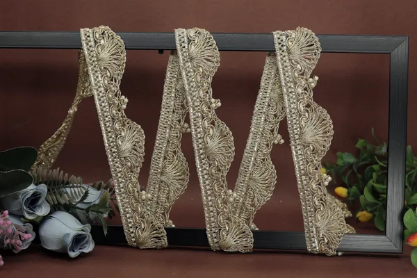 Silver_Plated_Scallop_Motif_Decorative_Lace_Trim