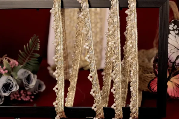 Golden_Beaded_Trim_Lace_with_Pearls_for_Craft_and_Embellishment