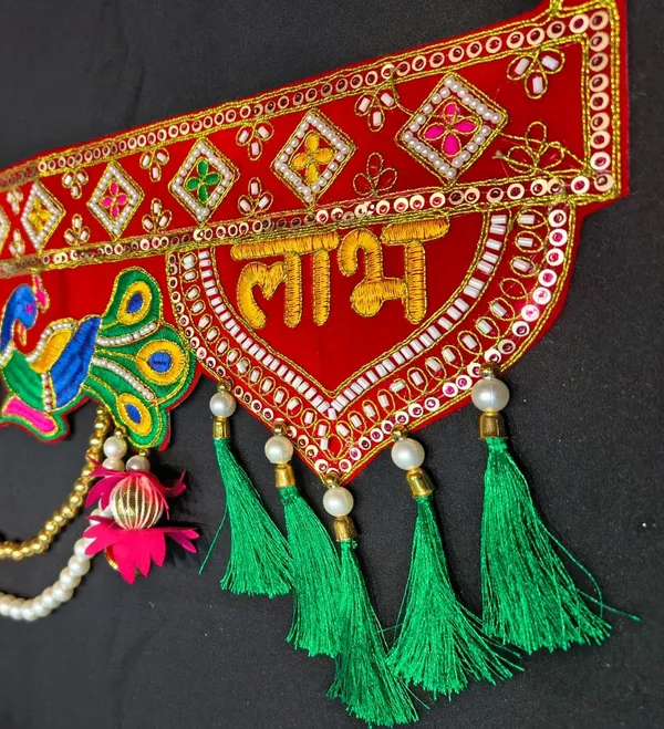 Premium_Welcome_Shubh_Labh_Toran_with_Peacock_Design_&_Pearl_Latkan_{_37INCH_}_