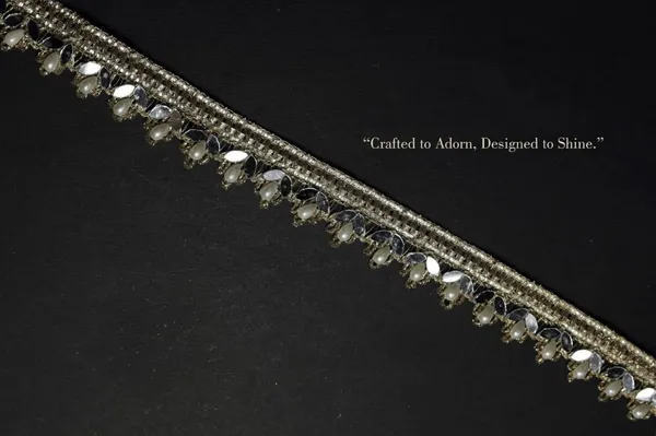 Golden_Crystal_Embellished_Decorative_Lace_Trim