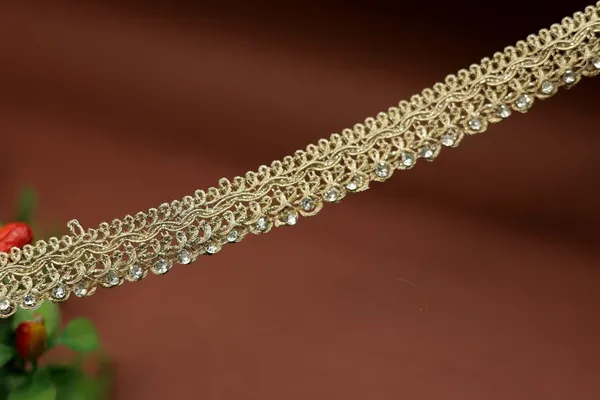 Gold_Tone_Pearl_Embellished_Zigzag_Lace_Trim