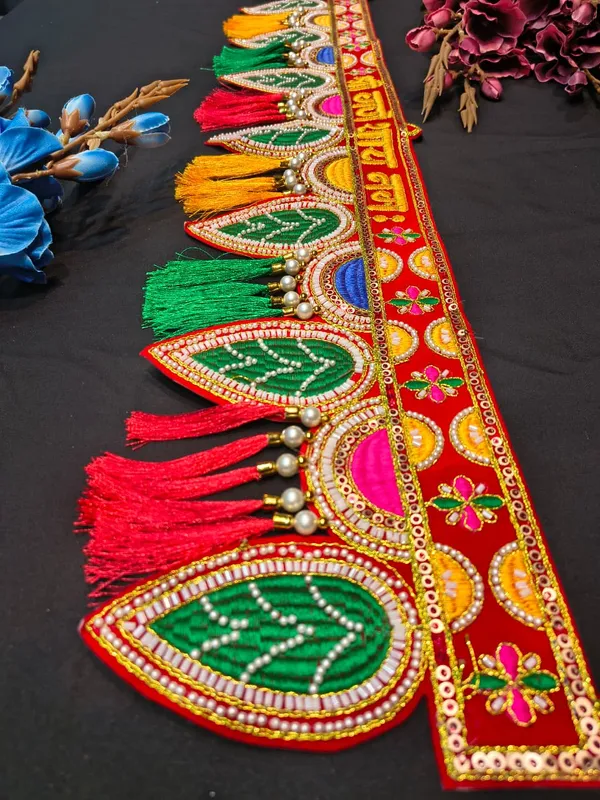 Shree_Ganeshaya_Namah_Traditional_Red_Toran_with_Green_Leaf_Design_&_Colorful_Tassels_{_37_INCH_}