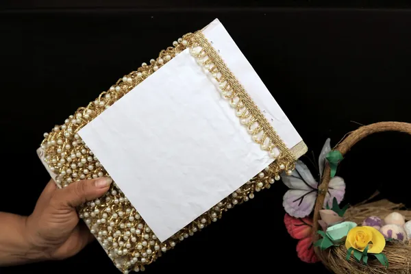 Gold_Tone_Pearl_Embellished_Decorative_Trim_Lace