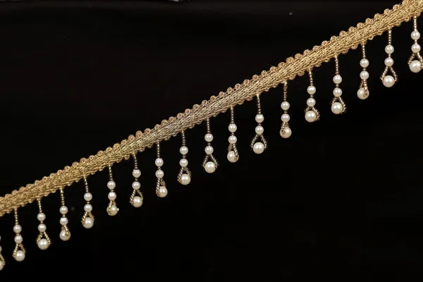 Golden_Beaded_Pearl_Tassel_Trim_for_Embellishment