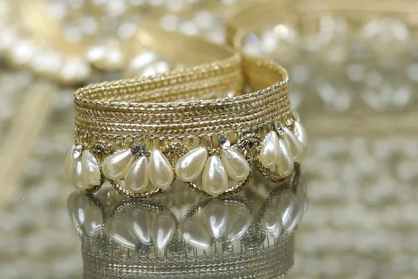 Golden_Pearl_Embellished_Lace_Trim_for_Crafts_and_Garments