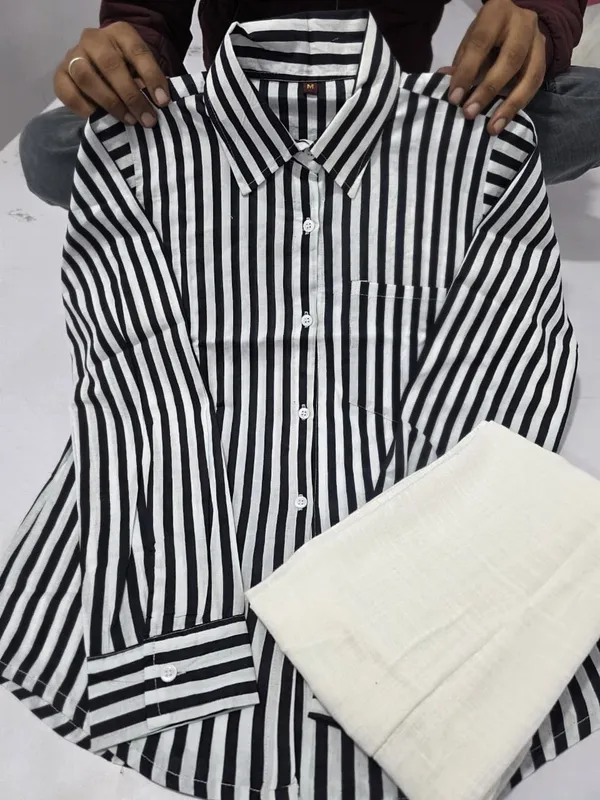 Royal_Jaipuri_Premium_Jaipuri_Printed_Cotton_60/60_super_Quality_Shirt_&_Pant_2_pcs_Set_(Printed_shirt_with_white_pent)_-_Size_XL_(42)