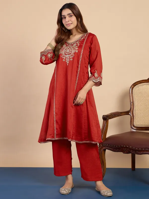 Women's_Rust_Silk_Blend_Embroidered_Straight_Kurta_Set_with_Dupatta