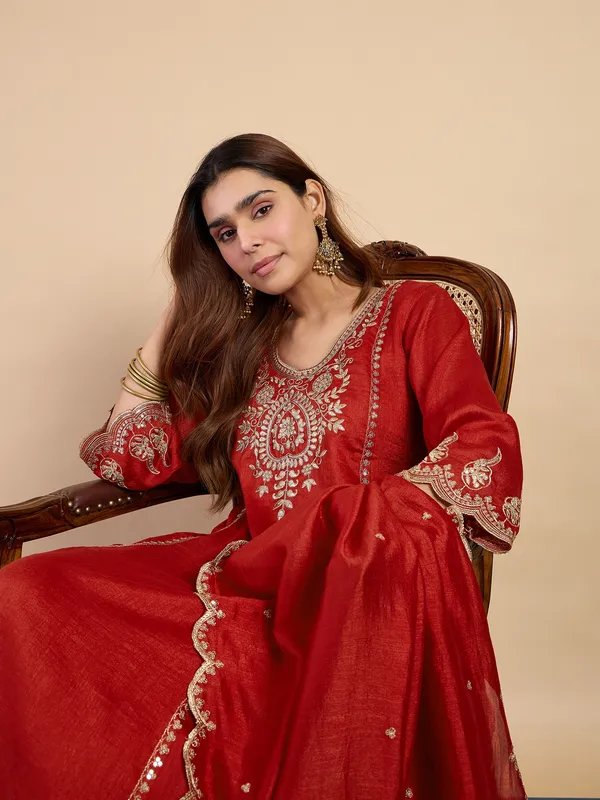 Women's_Rust_Silk_Blend_Embroidered_Straight_Kurta_Set_with_Dupatta