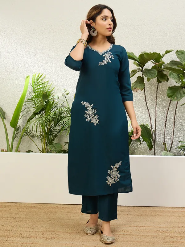 N_Blue_Women’s_Traditional_Kurta_Pant_Set_with_Dupatta