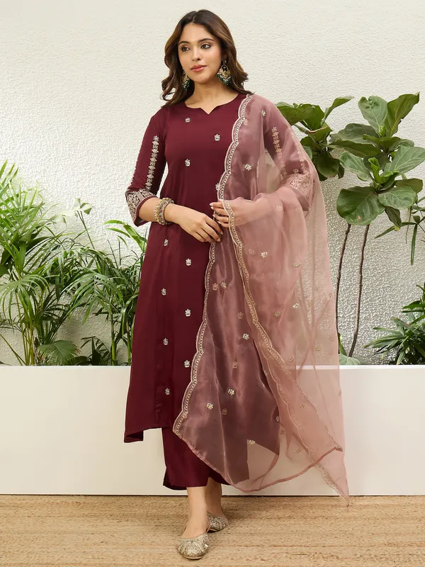 Women's_Maroon_Embroidered_Straight_Kurta_Pant_Set_with_Dupatta