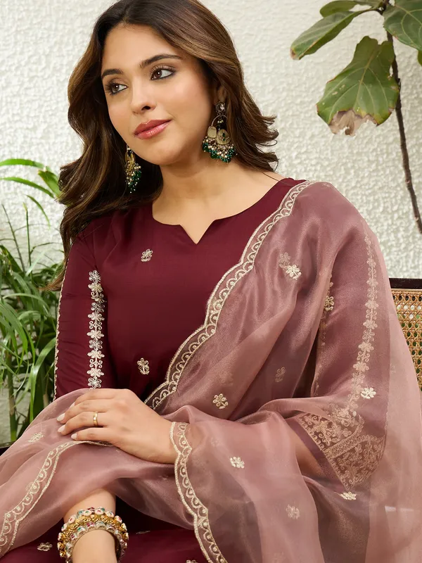 Women's_Maroon_Embroidered_Straight_Kurta_Pant_Set_with_Dupatta