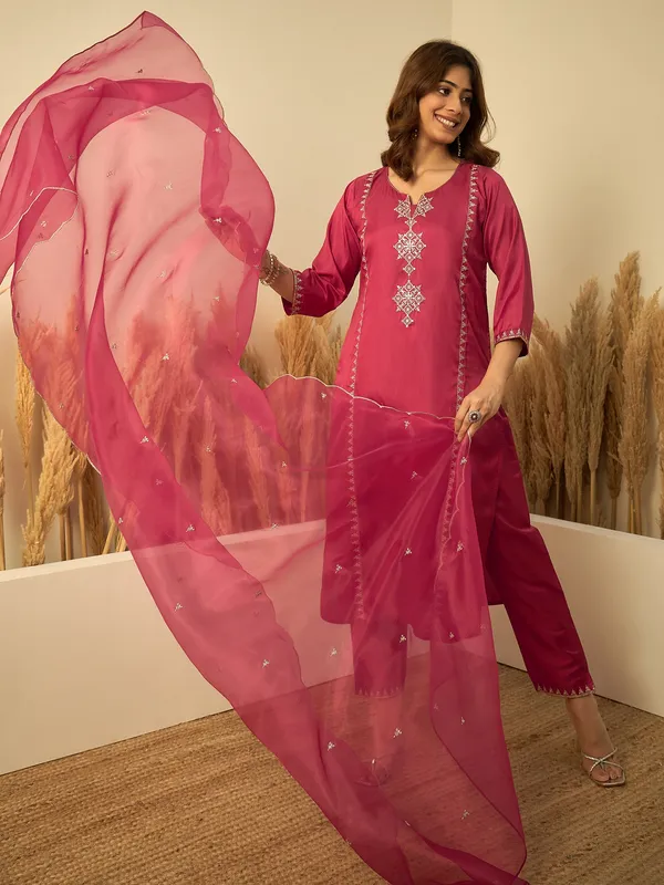 Women's_Rani_Pink_Silk_Blend_Embroidered_Straight_Kurta_Set