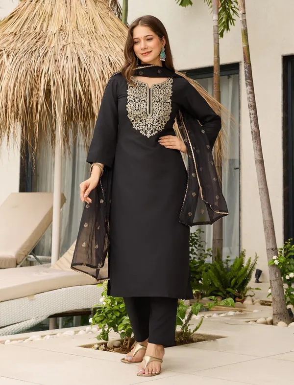 Black_Georgette_Kurti_Set_For_Women