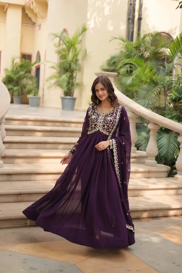 Black_Georgette_Anarkali_Suit_For_Women