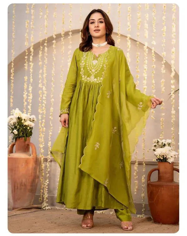 Olive_Green_Georgette_Anarkali_Kurta_Set_For_Women