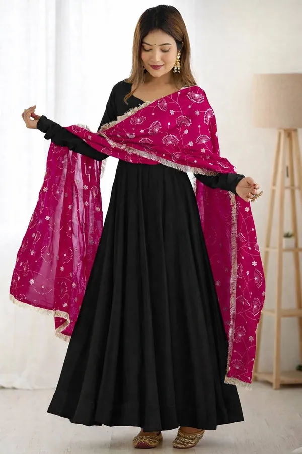 Black_&_Pink_Georgette_Anarkali_Gown_With_Dupatta_Set_For_Women