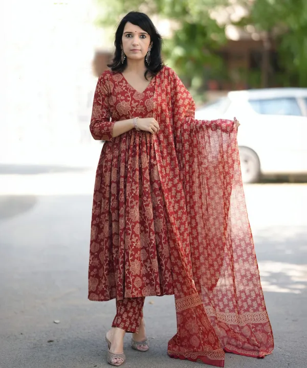 Fully_Stiched_Rayon_Printed
Kurti_(MAROONN)