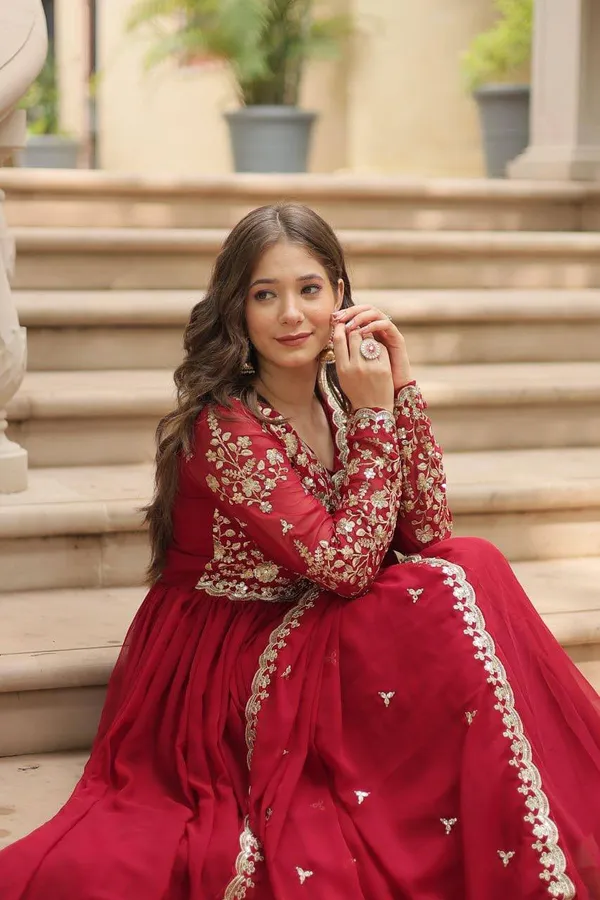 Red_Georgette_Anarkali_Gown_For_Women