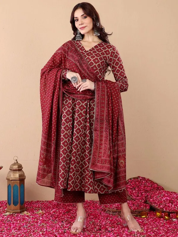 Fully_Stiched_Rayon_Printed
Kurti_(MAROON)