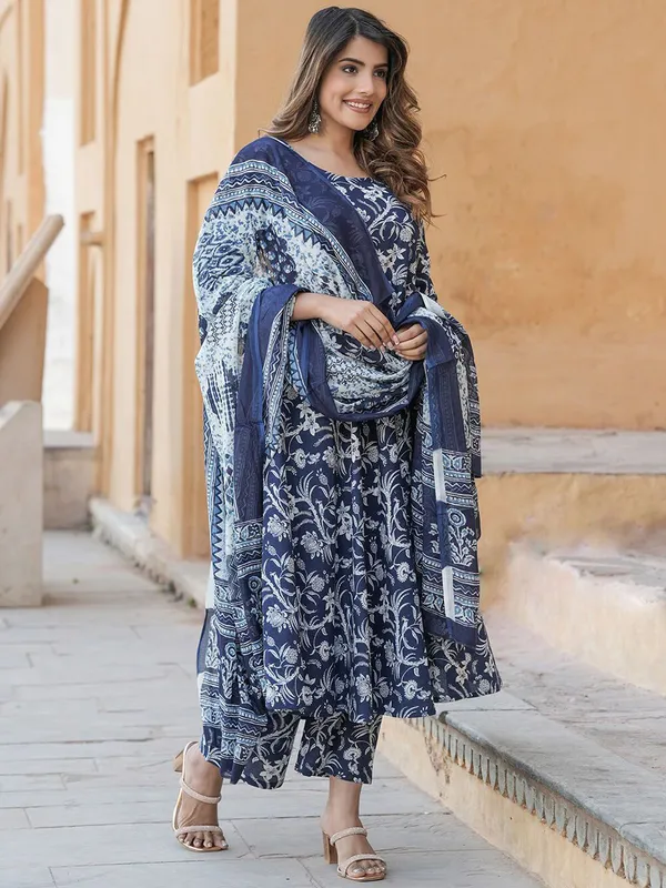 Fully_Stiched_Rayon_Printed
Kurti_(_Blue_Sky)